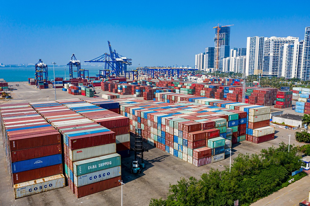 Hainan's customs closure a milestone