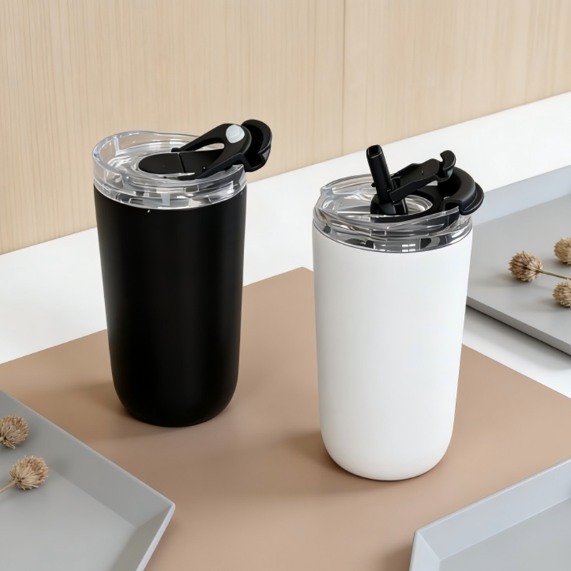 Vacuum Tumbler With 2-in-1 Straw Flip Lid