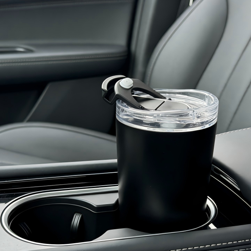 Vacuum Tumbler With 2-in-1 Straw Flip Lid